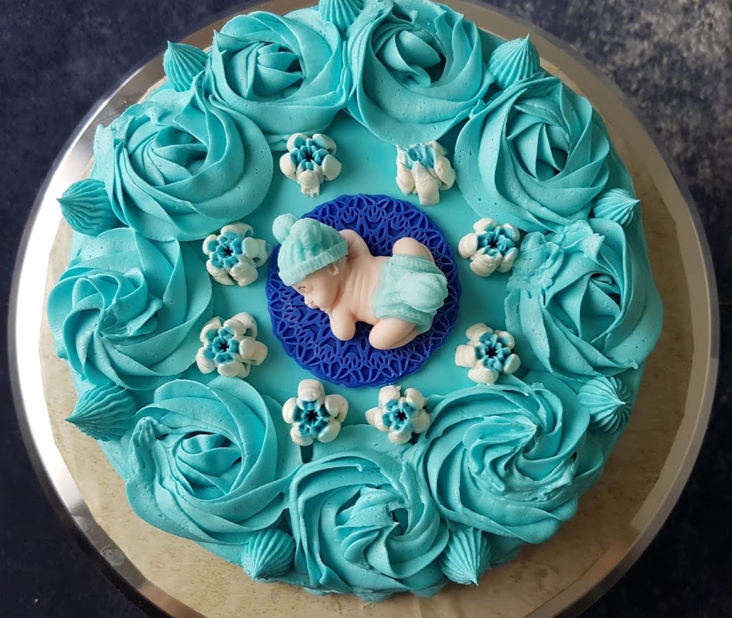 Cute Baby Shower Cake – The Sweet Spot